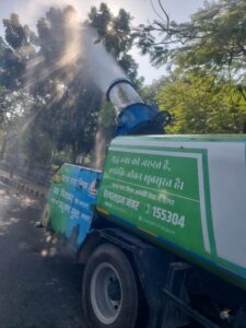 Anti- smog gun used by PMC to curb air pollution in Patna.