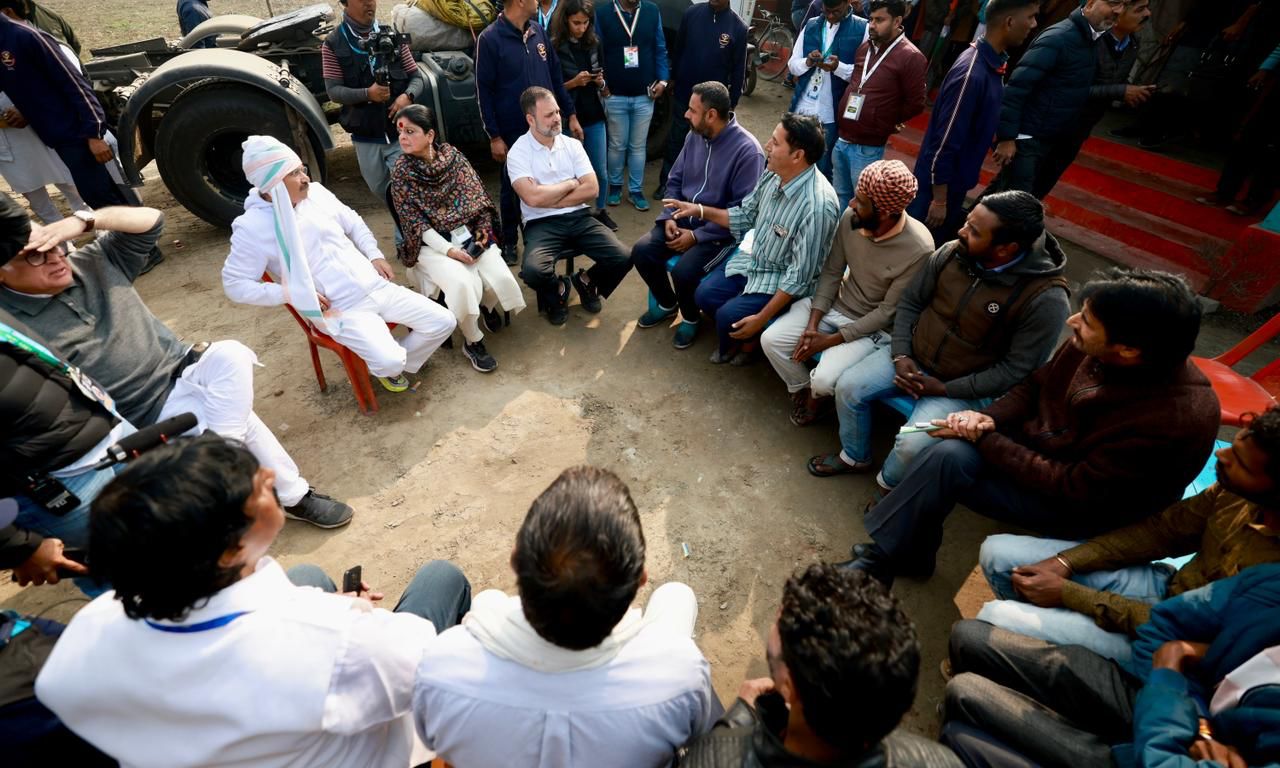 Rahul Gandhi's Bharat Jodo Nyay Yatra Enters Bihar Amidst Enthusiastic Welcome