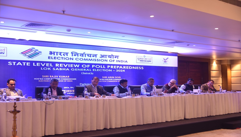 Election Commission Consults Political Parties on Lok Sabha Polls; Lalan Singh Advocates 3-Phase Elections