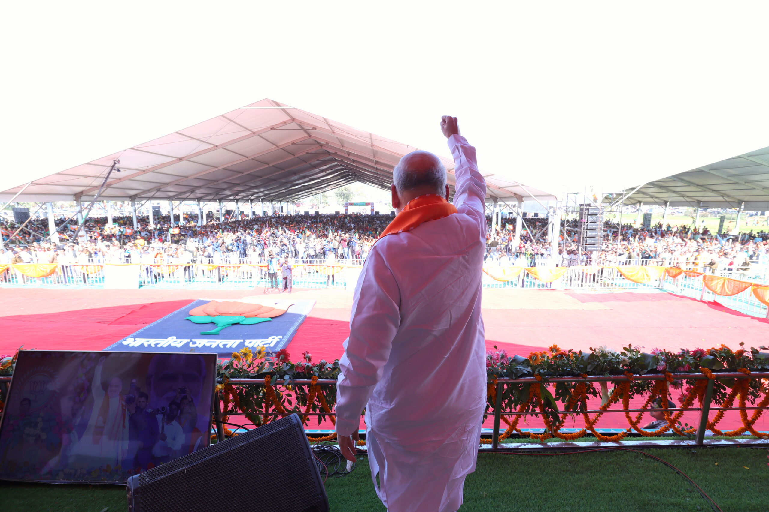 Shah Targets Sonia-Lalu in Patna Rally: Aims for Son as PM and CM; Vows Crackdown on Land Mafia