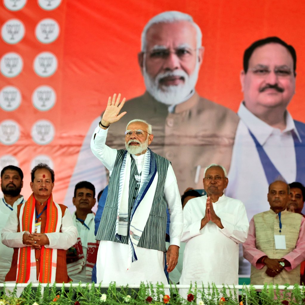 PM Modi Stumps for NDA in Bihar, Slams Opposition in Araria and Munger Rallies