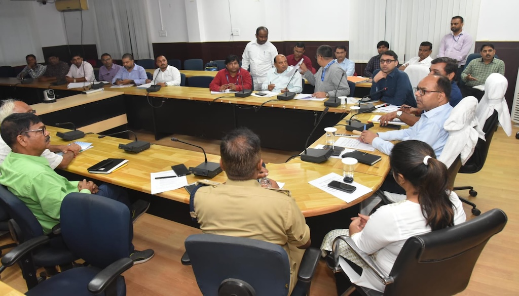 District Environment Committee Convenes in Patna to Discuss Environmental Strategies