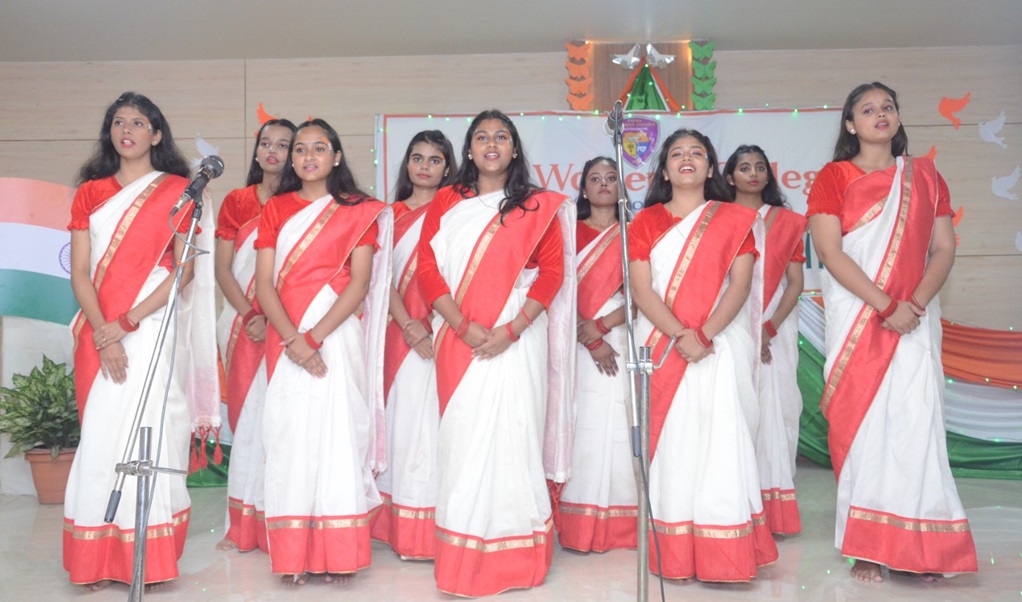 Girls in Saree