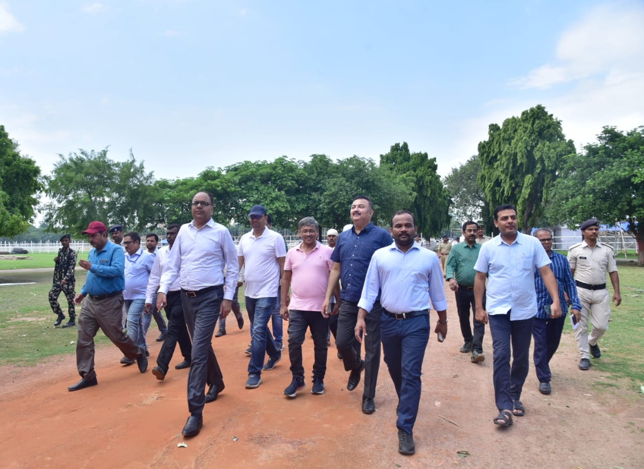 DM Inspects Gandhi Maidan Preparations for Independence Day Celebrations