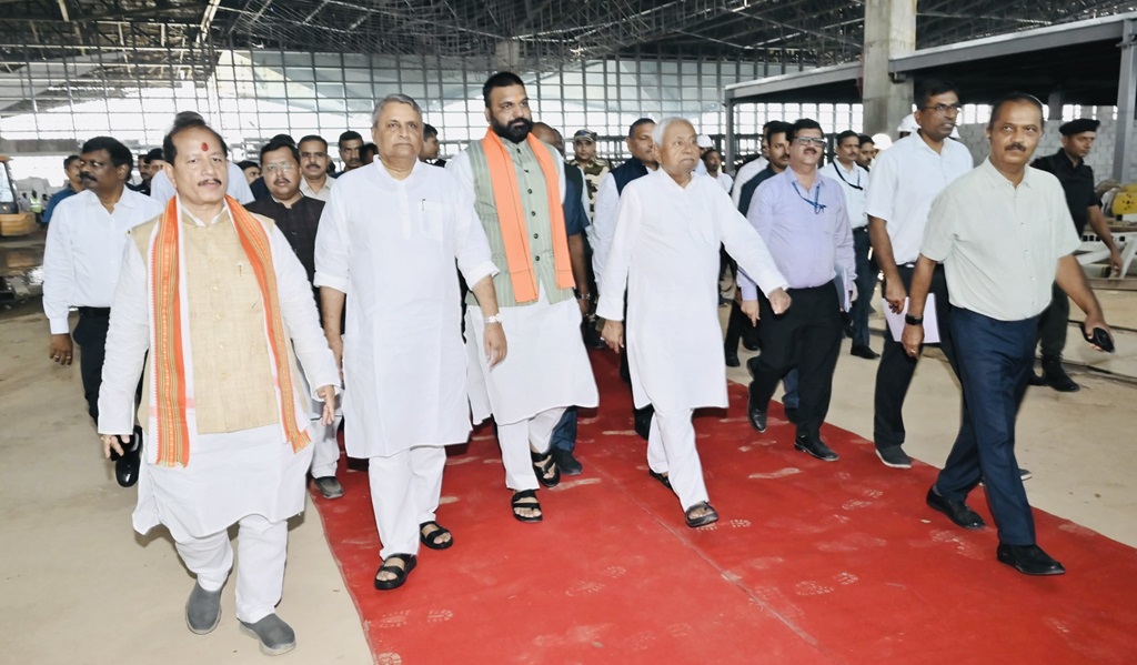 CM Nitish Kumar at Patna Airport