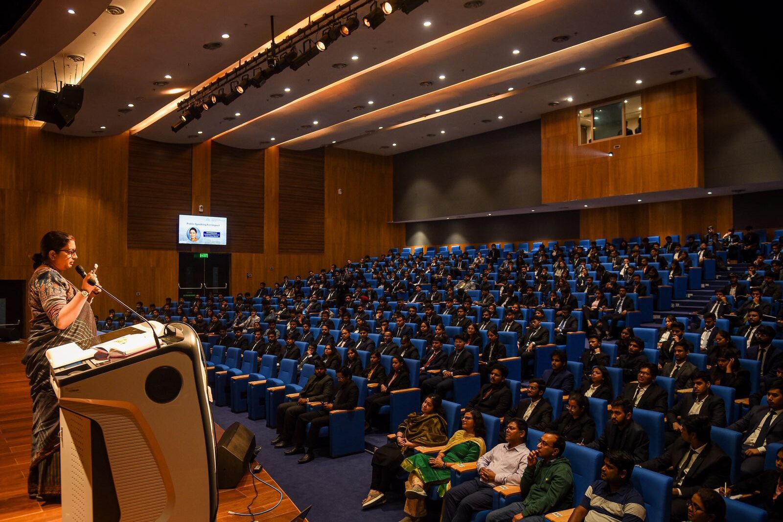 Smriti Irani Addresses Women Leaders at IIM Bodh Gaya's Leadership Program for Academia