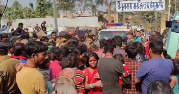 District Collector held hostage by slumdwellers in Bihar