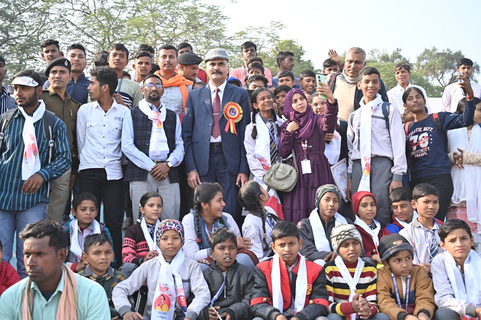 Thousands Gather in Chhapra for the Fourth Mega Public Dialogue of Let's Inspire Bihar Campaign