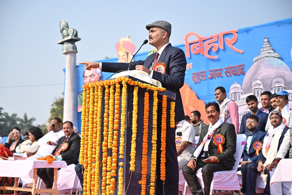 Thousands Gather in Chhapra for the Fourth Mega Public Dialogue of Let's Inspire Bihar Campaign