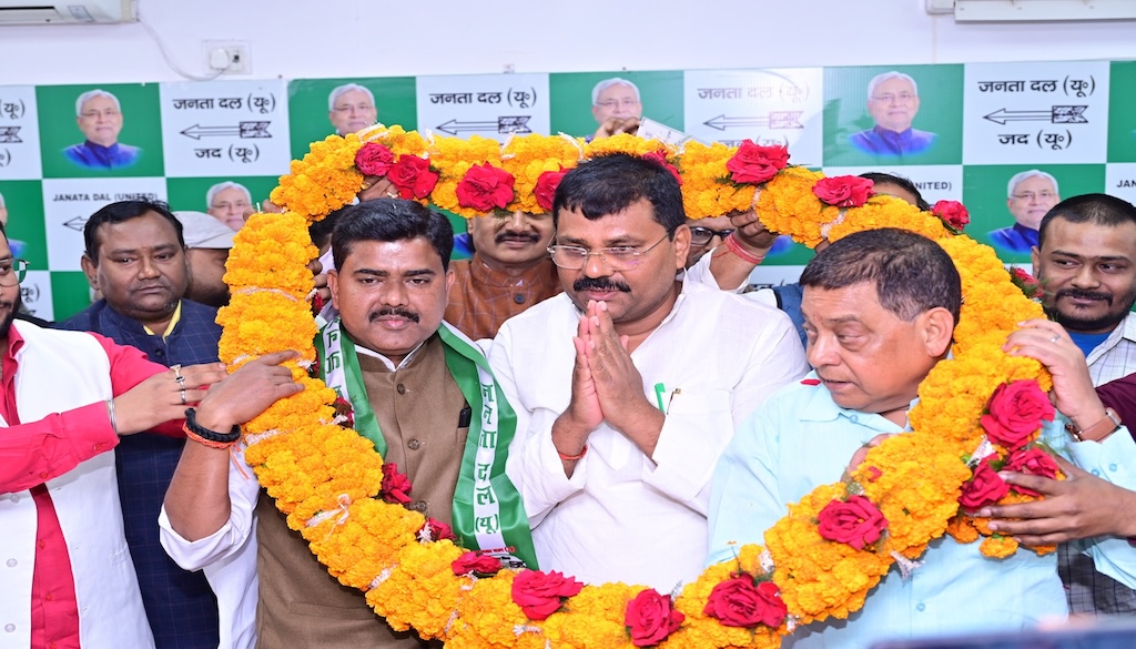 RLJP Leader Chandan Singh Joins JD (U) Ahead of Bihar Elections