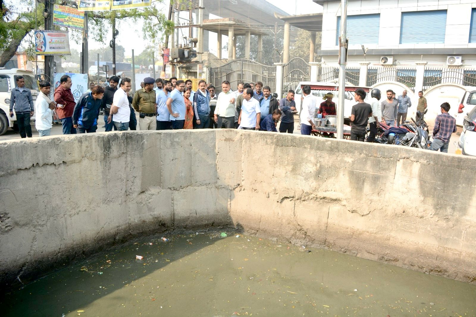 PMC's Pre-Monsoon Drain Cleanup Drive Intensifies to Combat Waterlogging