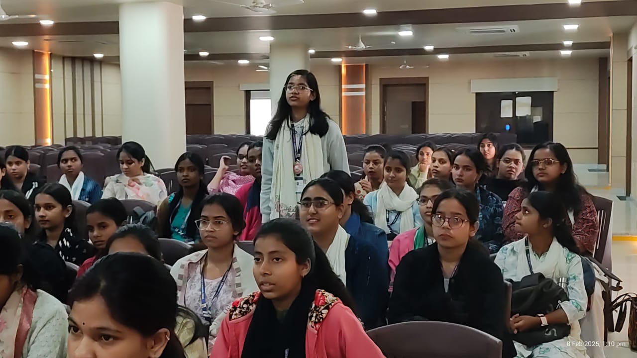 Patna Women’s College Hosts Bharatnatyam Session With Renowned Dancer Kriti Rani