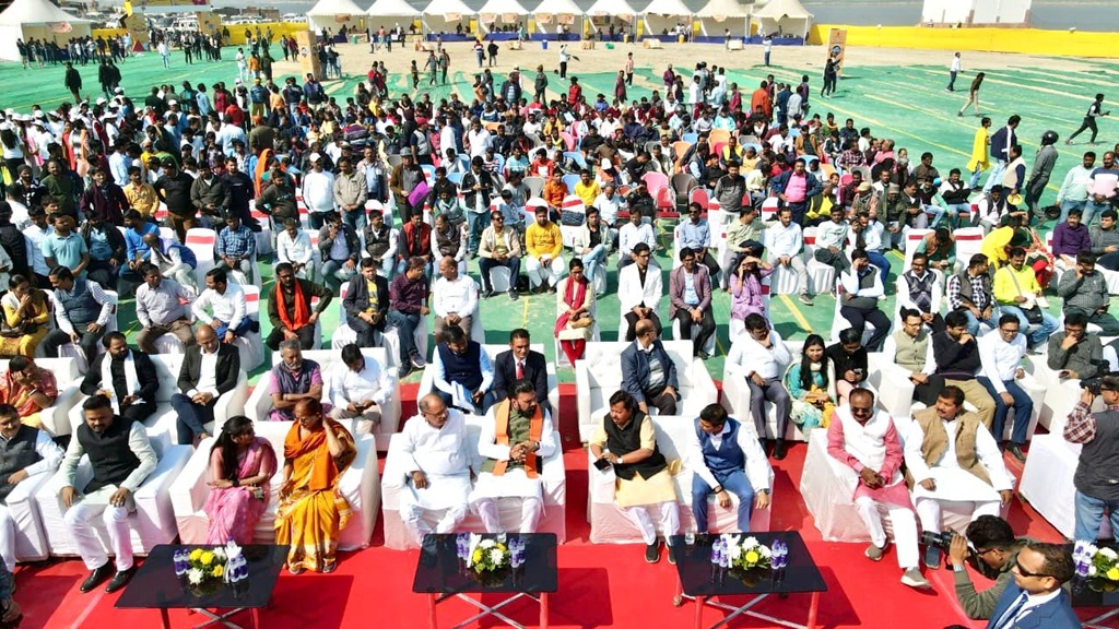 patna kite festival gathering