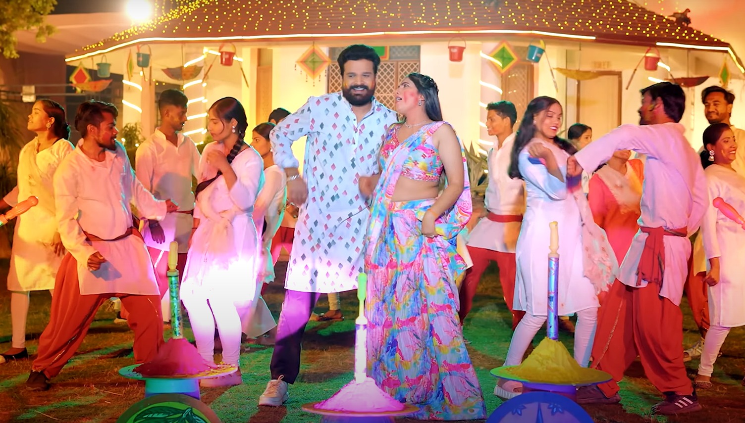 Viral Holi Song: Ritesh Pandey & Shilpi Raj's "Saket Hota" Hits Milestone