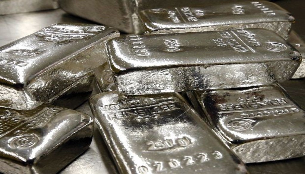 Silver Prices Fall in Patna Amid Weak Global Demand, Firm Rupee