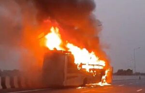 Bus fire in Lucknow kills 5 from Bihar