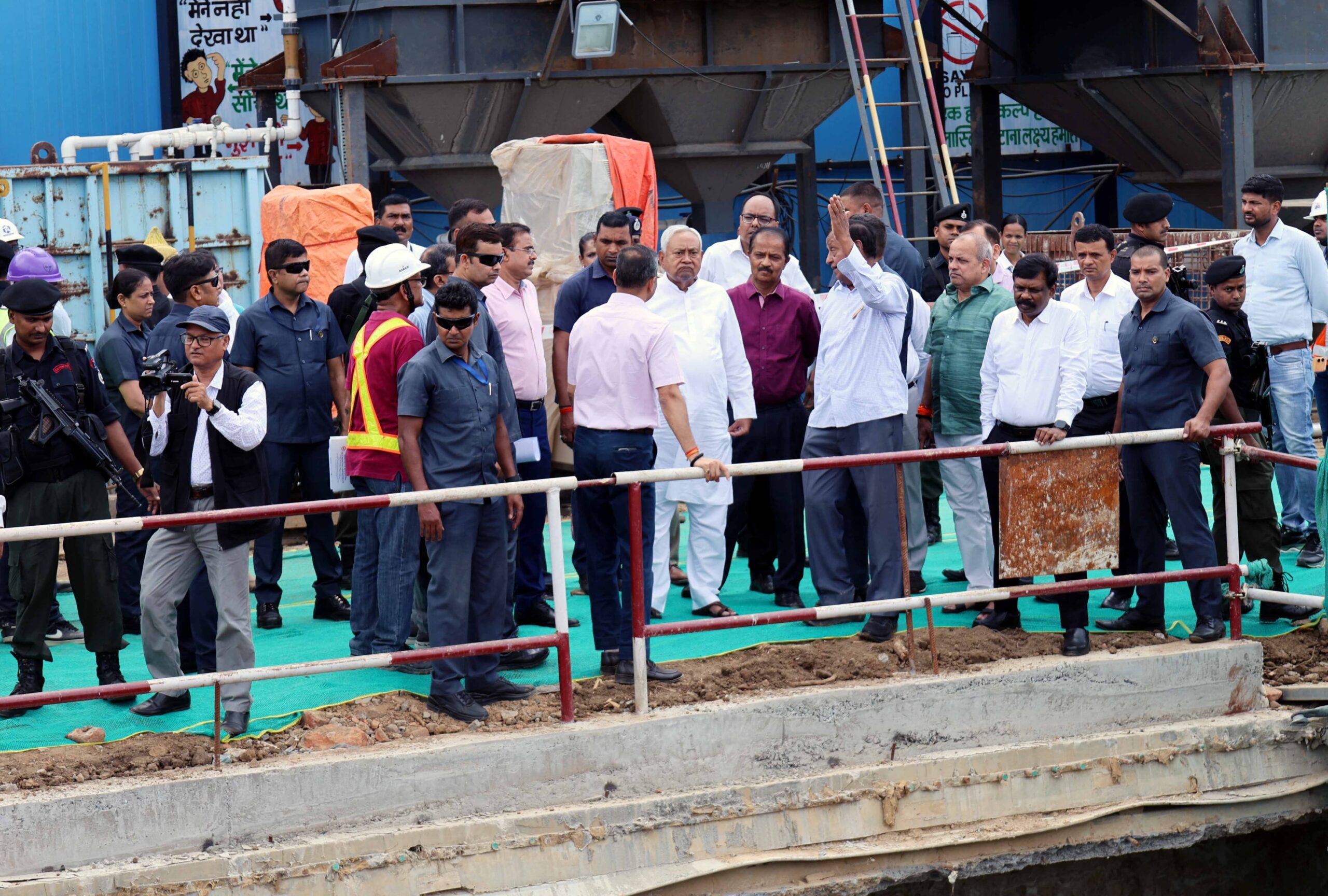 Bihar CM Nitish Kumar Reviews Museum Tunnel Project in Patna
