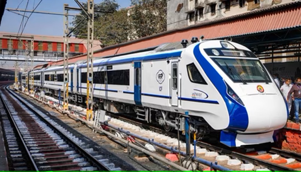 New Vande Bharat Train Boosts Chhapra–Lucknow Connectivity via Purvanchal