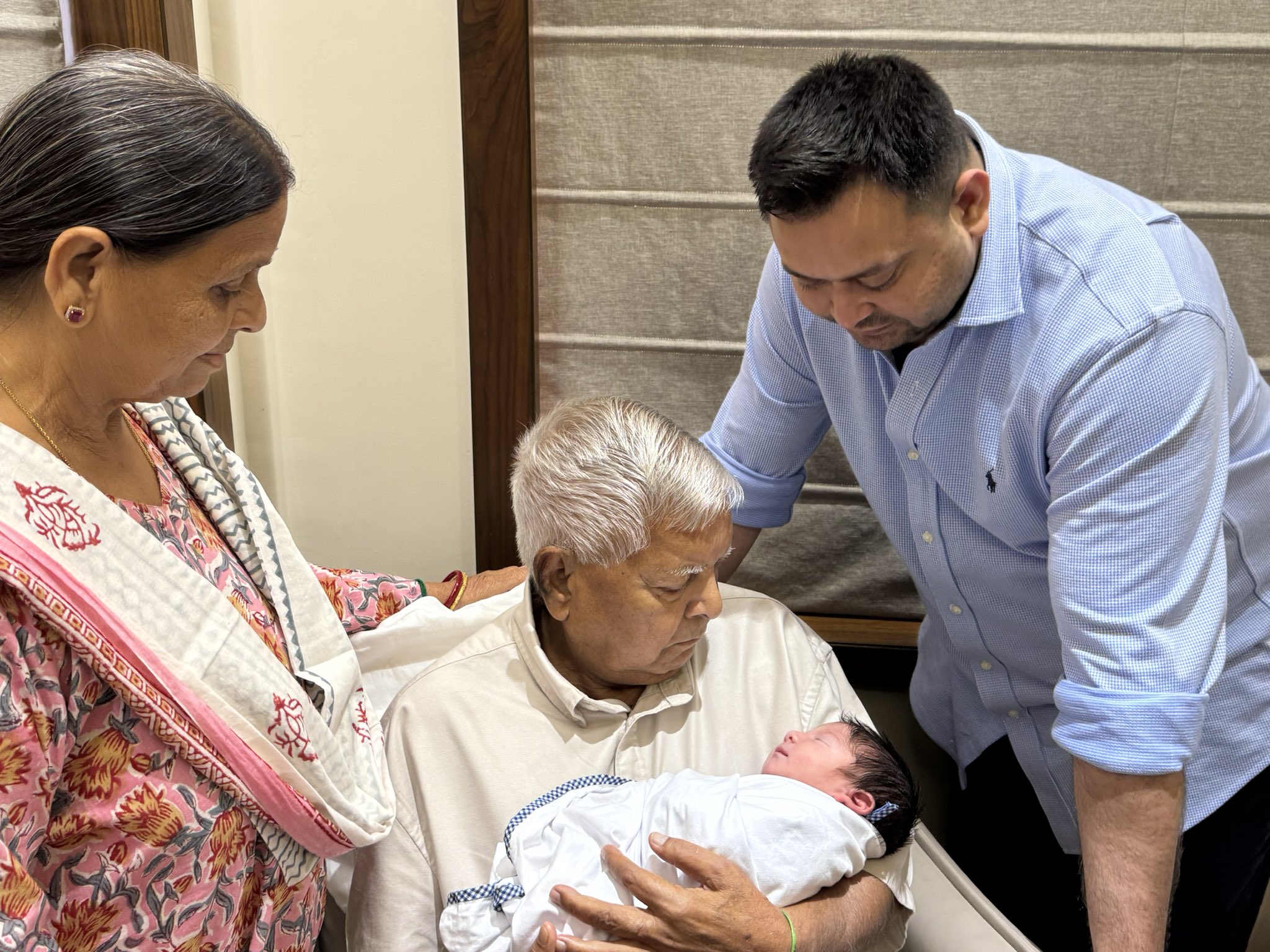 Lalu Prasad Welcomes New Grandson in Kolkata as Tejashwi Yadav Becomes Father Again