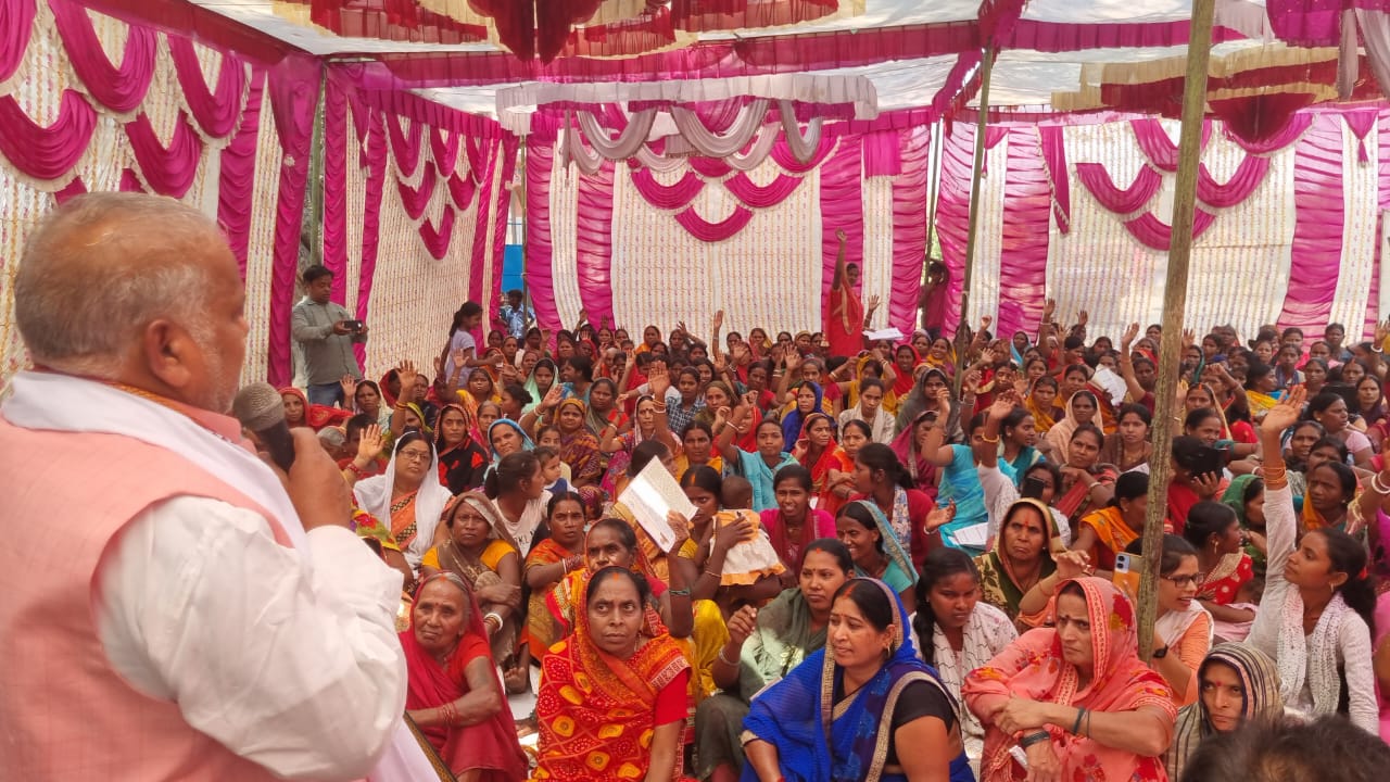 Mahila Samvad: Women raise local demands, RDD minister listens