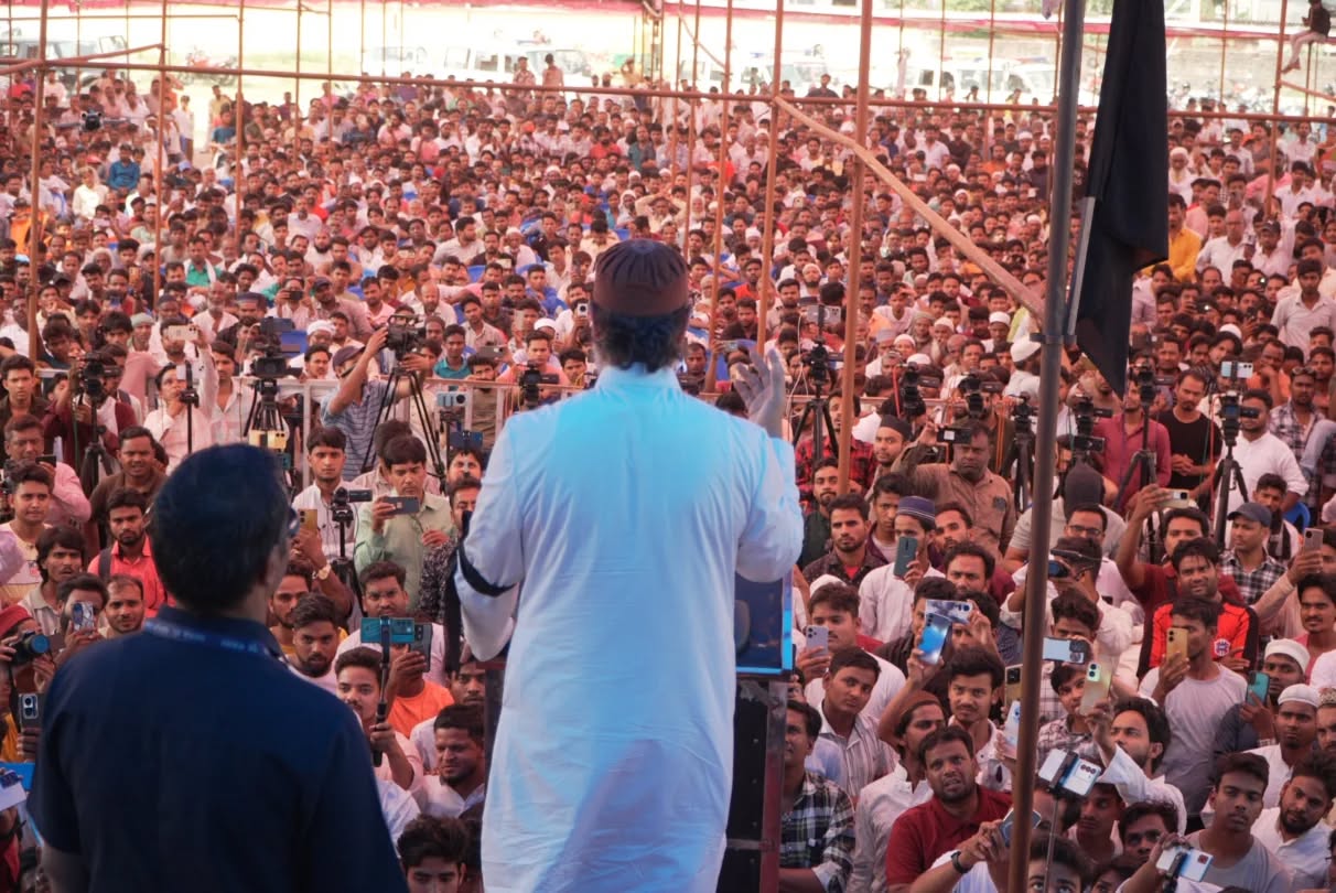 Owaisi Launches Scathing Attack on Tejashwi, Vows AIMIM Comeback in Bihar