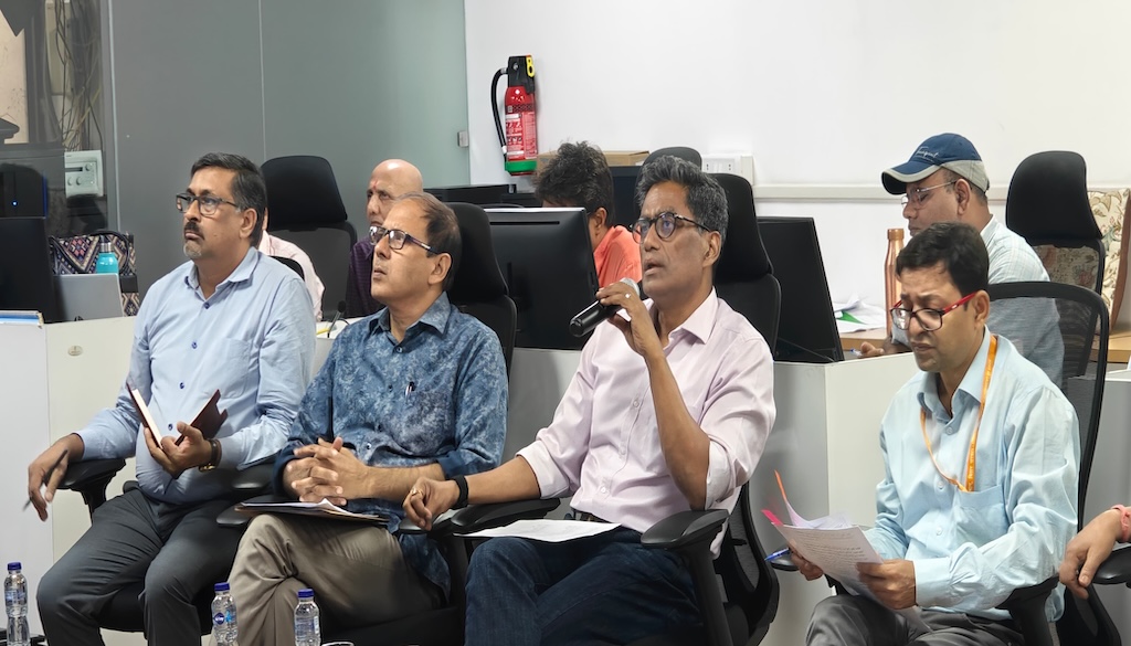 ACS Pratyaya Amrit Reviews Readiness in 16 Flood-Prone Districts Ahead of Monsoon