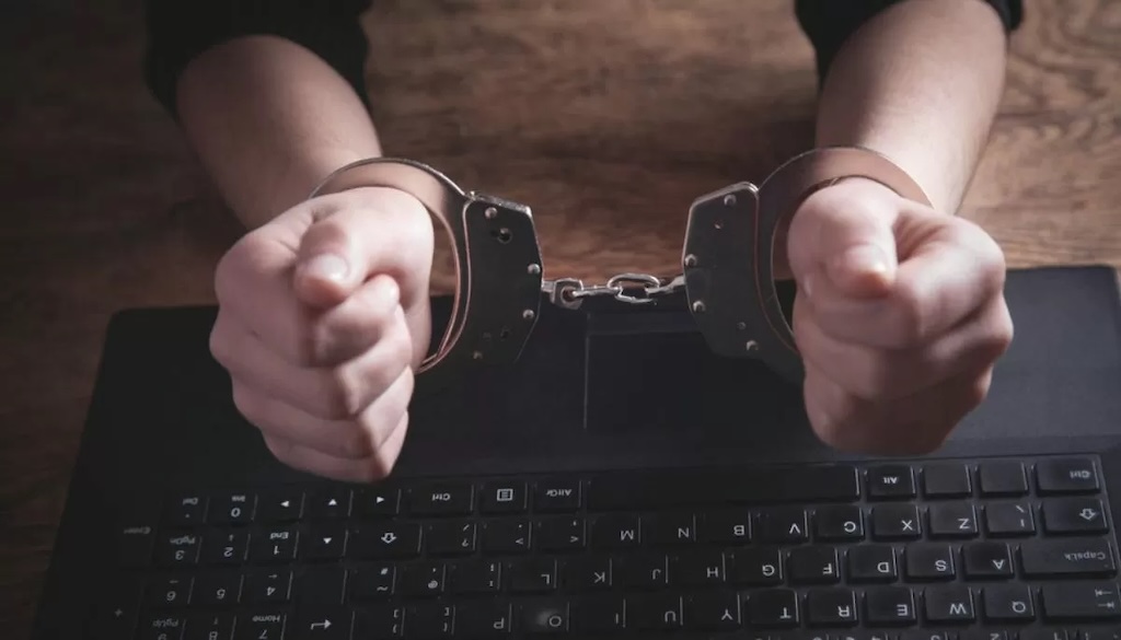 Retired Bihar Couple Duped of Rs 56.8 Lakh in Sophisticated Cyber Fraud; One Arrested
