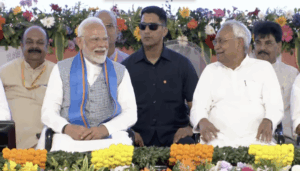 Bihar CM Nitish Kumar Showers Praise on PM Modi in Siwan