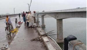 Two Dead After SUV Plunges Into River in Buxar