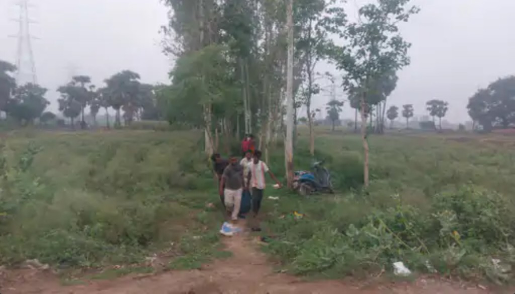 Body of Unidentified Elderly Man Found in Bushes in Nalanda