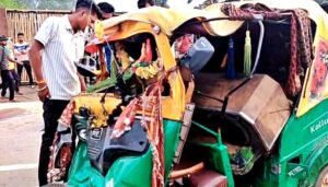 Two Killed in Dumper-Auto Collision on GT Road in Bihar’s Rohtas District