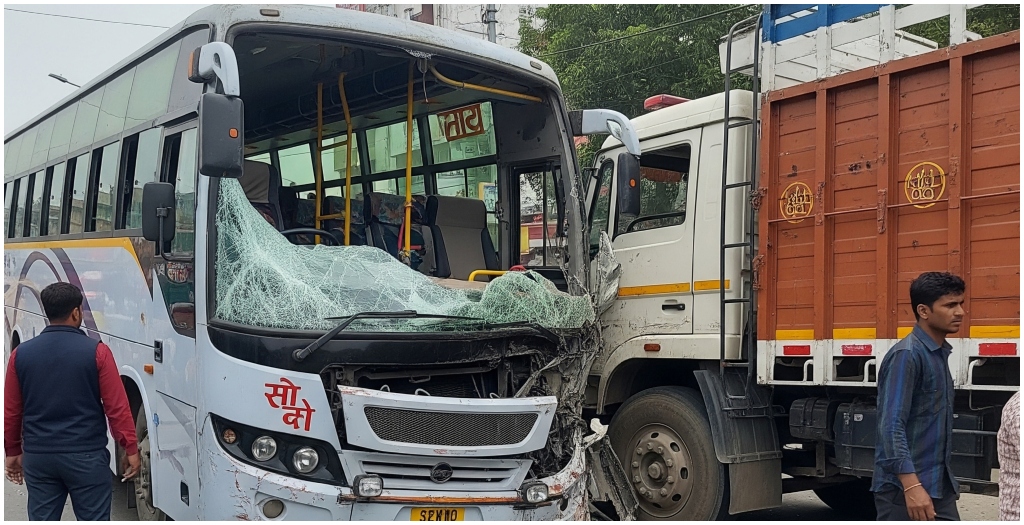 Bus from Patna Crashes into Parked Truck, 20 Injured in Madhubani
