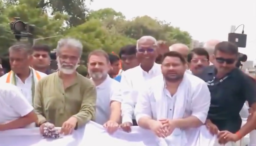 Rahul Gandhi and Tejashwi Yadav Join Bihar Bandh as Protests Disrupt Rail and Road Networks