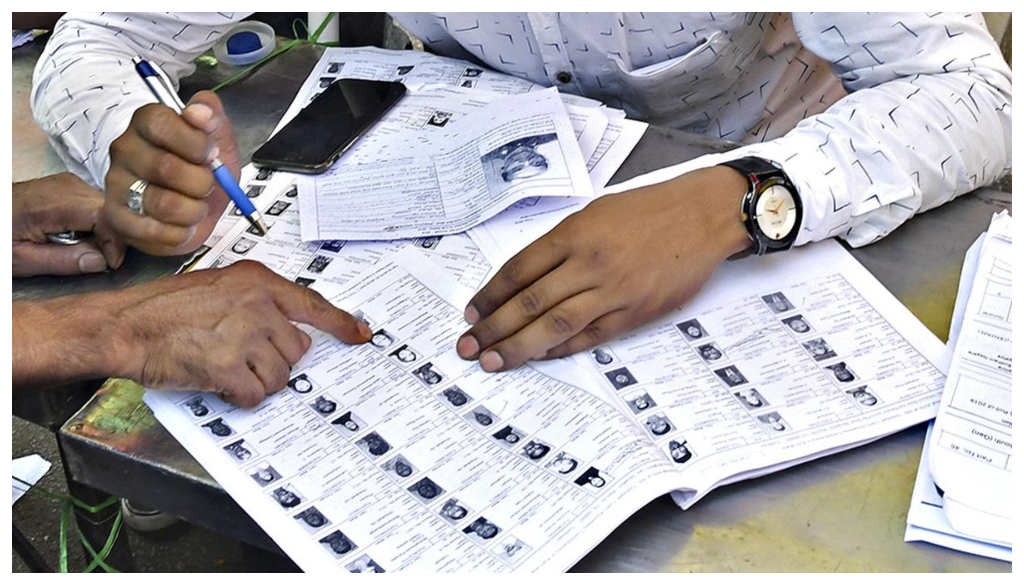 Bihar Urban Voters Lag Behind in Electoral Roll Revision Ahead of 2025 Polls, Warns Election Commission