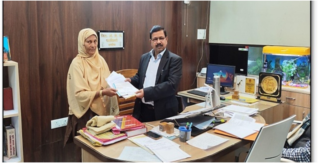 Bihar Woman Gets House Funds After Long Wait and Bank Mistake