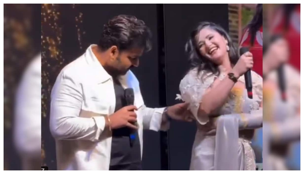 Anjali Raghav Quits Bhojpuri Industry after Pawan Singh Touches her Waist on Stage