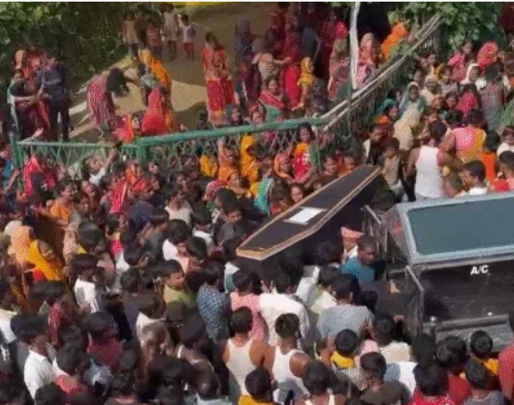 Gangasagar bus accident family coffins in Motihari
