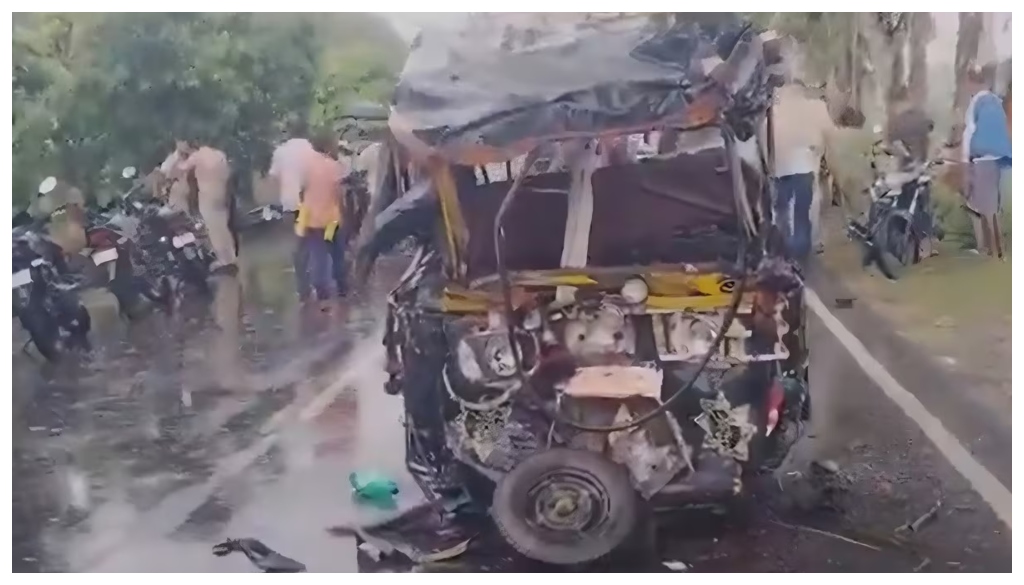Patna road crash kills 8 as Hiva truck collides with auto, 4 injured in critical condition