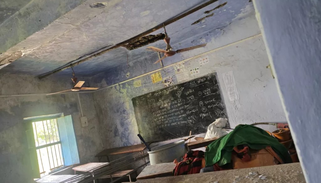 Patna’s Crumbling Government Schools Put Children at Risk Amid Lack of Basic Facilities