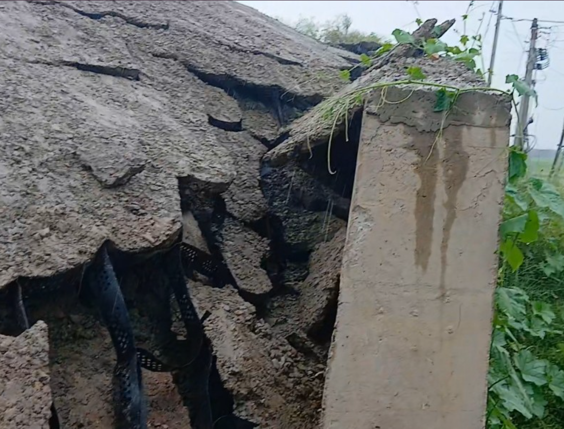 Mokama–Bakhtiyarpur Four-Lane Side Slopes Develop Potholes; Company Blames Rat Burrows