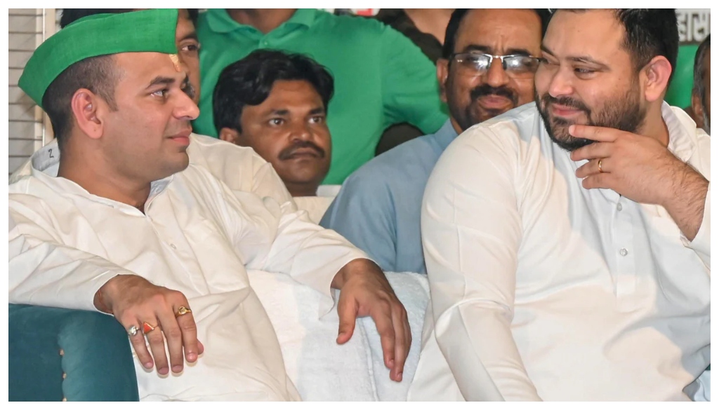 Tej Pratap Yadav Accuses Tejashwi Prasad Yadav of Losing Direction During Voter Adhikar Yatra