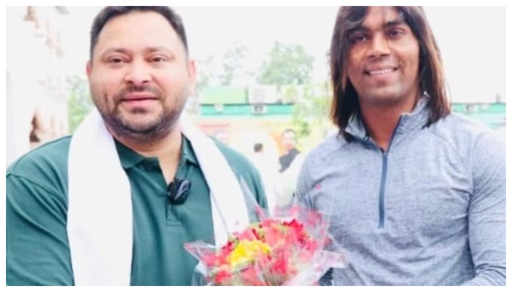 Tejashwi Prasad Yadav Meets ‘Bihari Tarzan’ Raja Yadav During Voter Adhikar Yatra