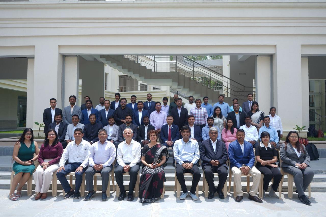 Students and faculty at IIM Bodh Gaya attending the inaugural Executive MBA orientation, with industry leaders addressing the 2025–27 cohort.