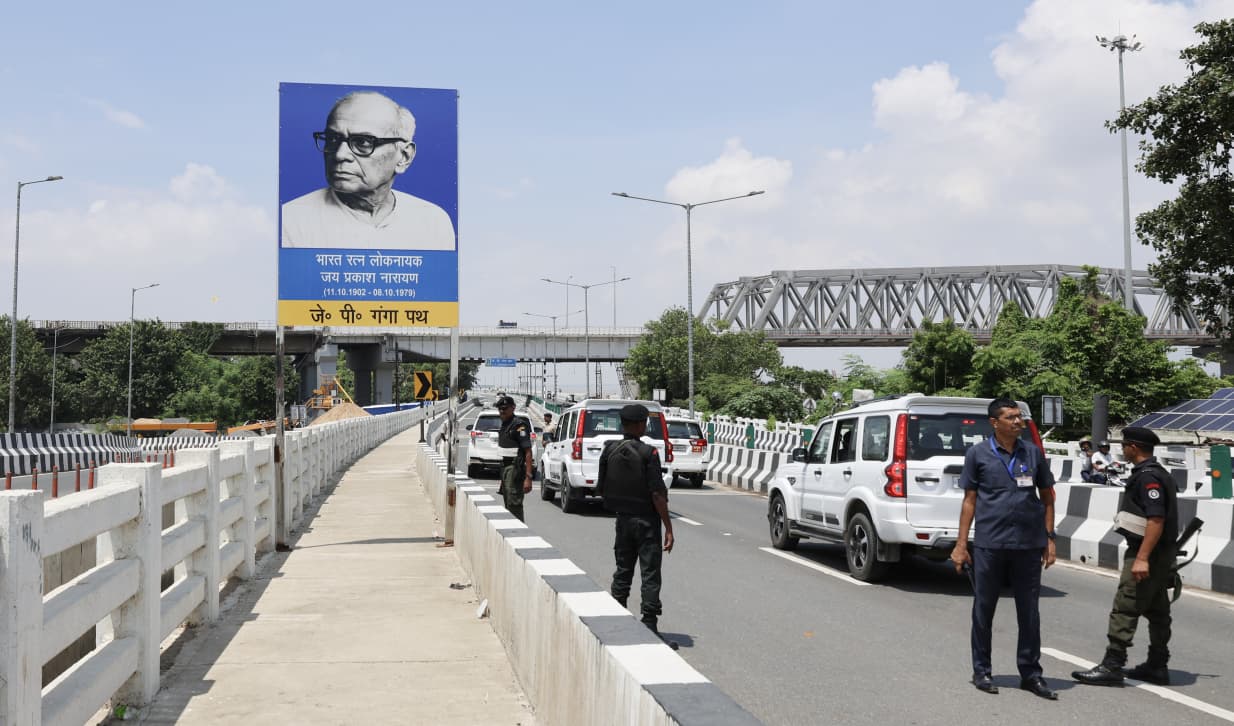 Chief Minister Nitish Kumar inaugurates development projects worth Rs 341 crore at Bhadra Ghat in Patna City, unveiling plaques for road, parking, and tourism facilities.