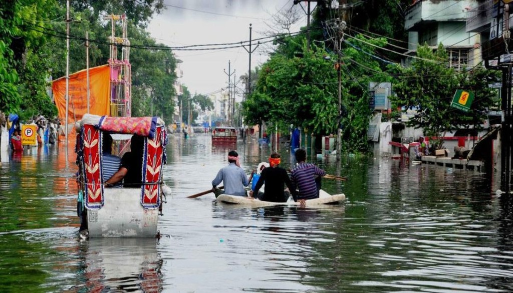 Patna Waterlogging Leaves Residents Stranded as Snakes Spotted, Locals Allege Municipal Apathy