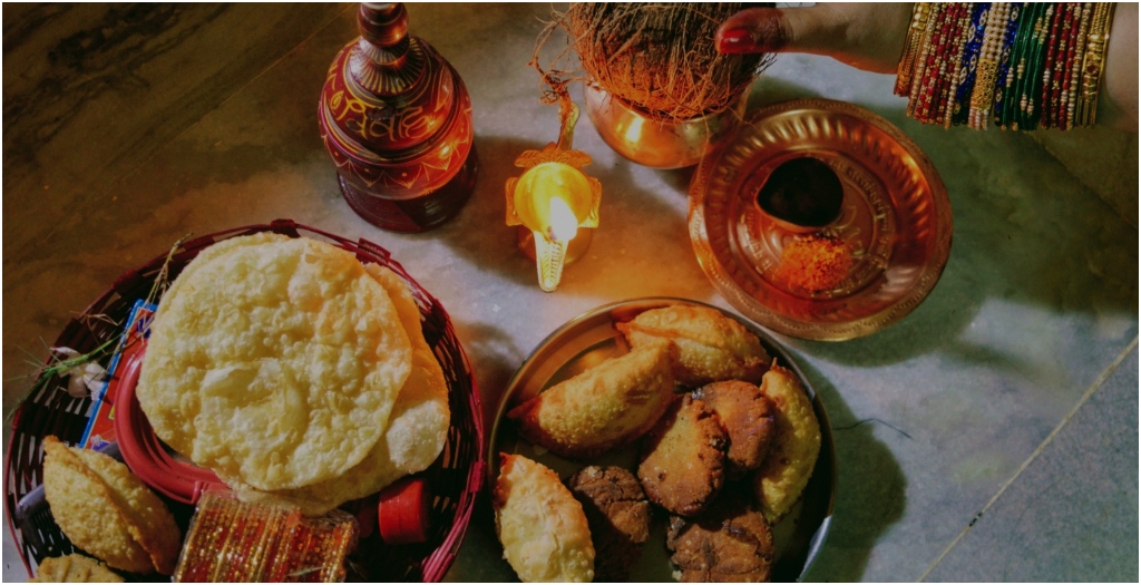 Hartalika Teej in Bihar: Thekua and Pedakiya Add Sweetness to Tradition