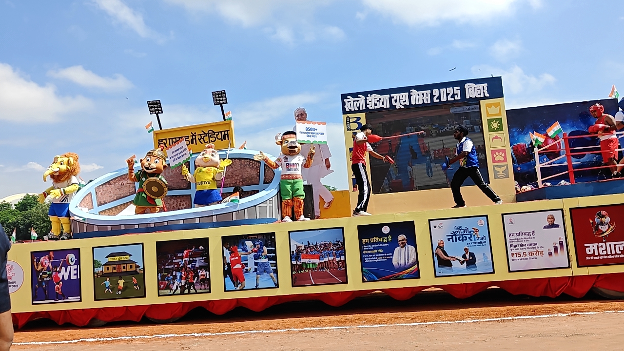 Patna Celebrates Independence Day with 13 Tableaux Highlighting Bihar’s Government Schemes