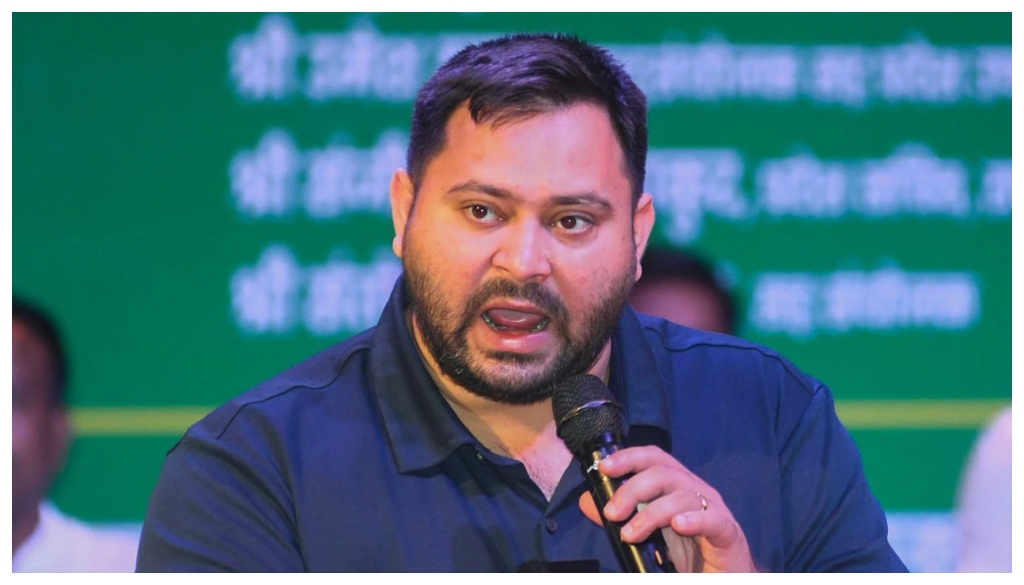 Election Commission Issues Second Notice to Tejashwi Prasad Yadav Over Dual Voter ID Allegations