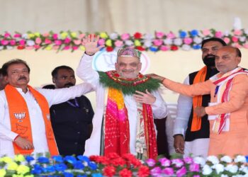 Amit Shah Rips Into Rahul–Lalu in Araria, Says NDA Will Cross 160 Seats and Purge Infiltrators From Bihar