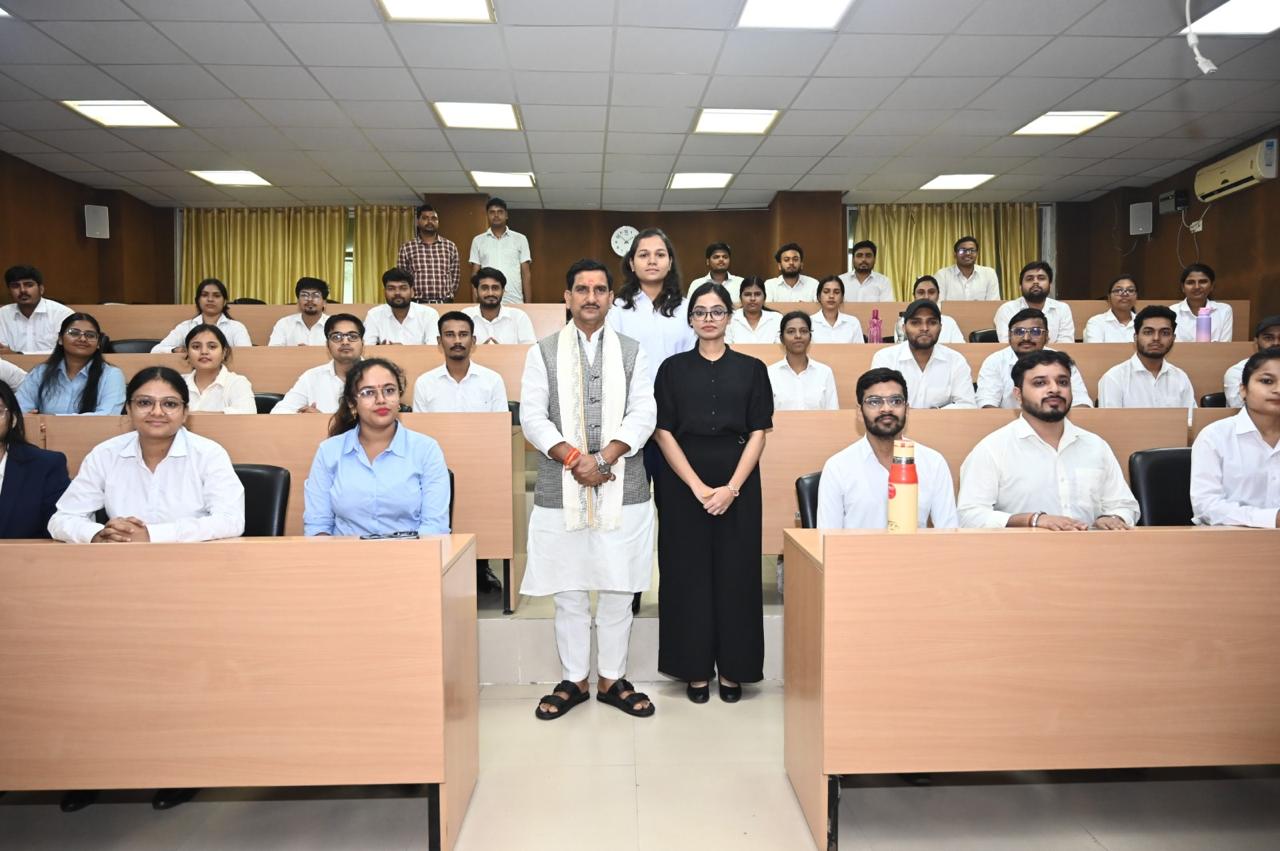 Minister of State for Housing and Urban Affairs Urges Balance of Heritage and Progress at Bihar Urban Symposium